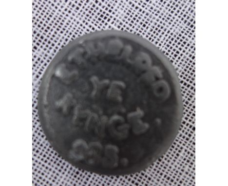 A 19TH CENTURY LEAD TOKEN OR SPURIOUS ANTIQUITY BEARING A CRUDE ROYAL PORTRAIT AND THE LEGEND ' ETHELRED YE KYNGE 985'