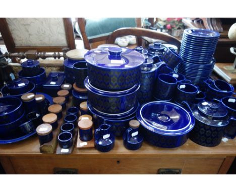 A LARGE QUANTITY OF VINTAGE HORNSEA DINNER AND TEAWARES IN BLUE