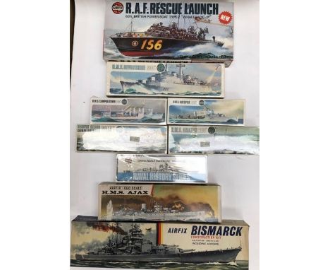 Airfix: A collection of assorted vintage Airfix model kits, 1:600 scale, battleships, some still sealed.