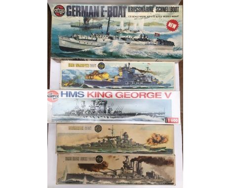 Airfix: A collection of assorted Airfix vintage model kits, 1:600 scale battleships ,All boxed mostly unmade. Box wear to som