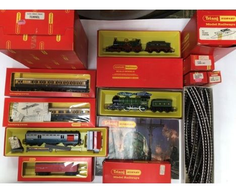 Hornby: A collection of assorted Triang Hornby railway to include: Lord of the Isles R.354 GWR Locomotive, R.866 LNER locomot