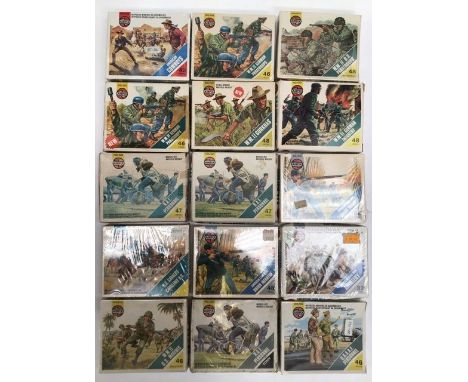 Airfix: A collection of assorted Airfix OO/ho scale vintage soldiers, fifteen boxes, nine still sealed.&nbsp;