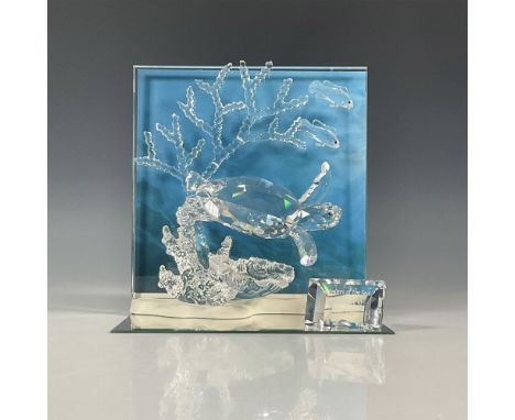 Second of the Wonders of the Sea trilogy. Features a sea turtle swimming over coral. A clear seaweed on the backdrop. Swarovs