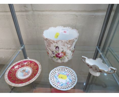 FOUR PIECES OF CONTINENTAL PORCELAIN INCLUDING PLANTER POT.