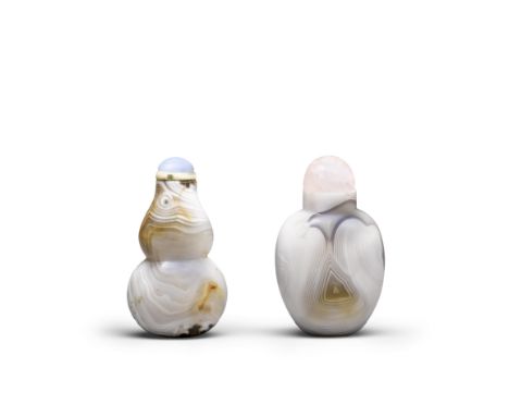 Two 'thumbprint' agate snuff bottlesLate 18th/19th centuryBoth well-hollowed: the first a double-gourd bottle with a subtly r