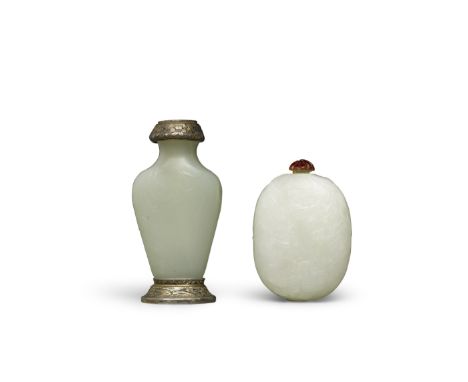 Two jade snuff bottlesMelon-form bottle: late Qing/Republic periodThe first a melon-form bottle decorated with large leaves a