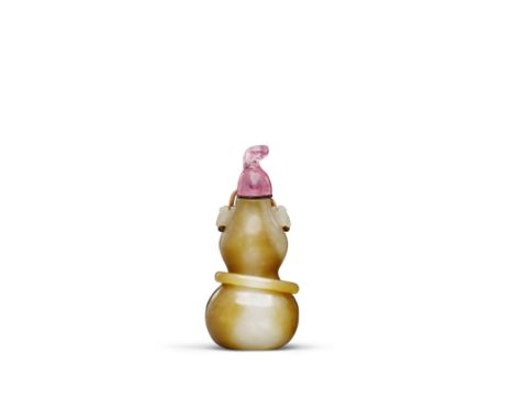 A jade 'double-gourd' snuff bottleWell-hollowed, with a flat lip, slightly recessed foot, its waist surrounded with a loose r