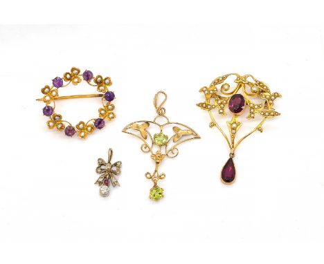 FOUR ITEMS OF EDWARDIAN GEM SET JEWELLERY (4)Including; a small bow shaped pendant set with diamonds and a ruby, a pearl and 