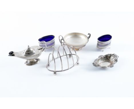 A PAIR OF SILVER SALTS AND FOUR FURTHER SILVER ITEMS (6)The pair of oval salts with pierced decoration, Chester 1912, with bl