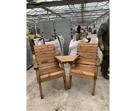 AN AS NEW EX DISPLAY CHARLES TAYLOR GARDEN FURNITURE SET. TWO SINGLE ARMCHAIRS WITH ADJOINING DRINKS SHELF