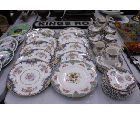 A QUANTITY OF SHELLEY CHINA TO INCLUDE SHERATON SCALLOPED EDGED DINNER PLATES, BLUE EMPRESS PLATES, SHERATON SUGAR BOWLS AND 