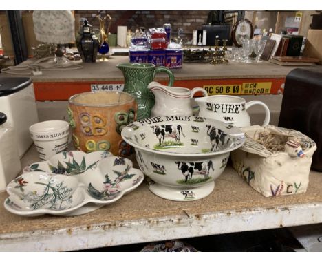 A QUANTITY OF CERAMIC ITEMS TO INCLUDE JUGS, FLOWER POTS ETC