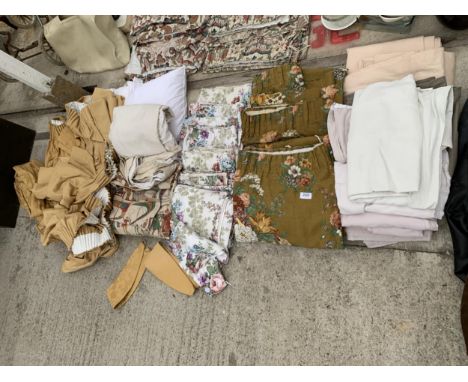 AN ASSORTMENT OF VARIOUS CURTAINS AND MATERIAL