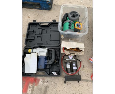 AN ASSORTMENT OF ITEMS TO INCLUDE A POWER CRAFT SDS DRILL, A FOOT PUMP AND HOSE PIPE ATTATCHMENTS ETC