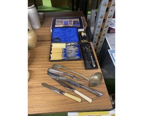 A QUANTITY OF FLATWARE, SOME BOXED TO INCLUDE A FISH KNIVE AND FORK SET, ARTHUR PRICE SAUCE SPOON, PLACE MATS, ETC