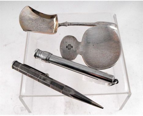 A Sampson Mordan propelling pencil, London 1912, A sterling silver propelling pencil and two silver caddy spoons 