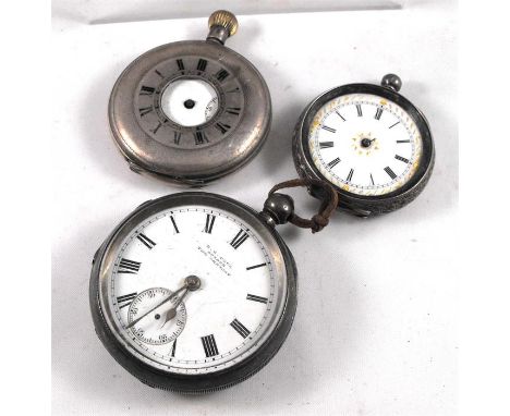 A Victorian key wound open faced pocket watch, the white enamel dial having Roman numerals and subsidiary seconds in a silver