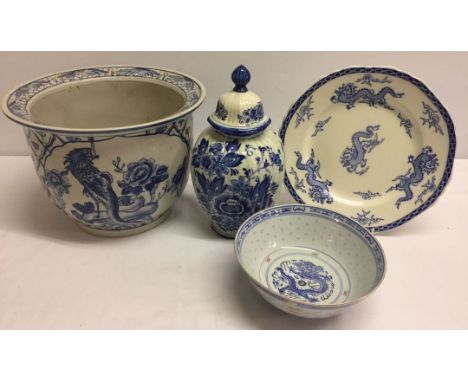 4 pieces of blue & white ceramics: a planter, a Delft lidded vase and a bowl with dragon base and dragon Coronaware plate.