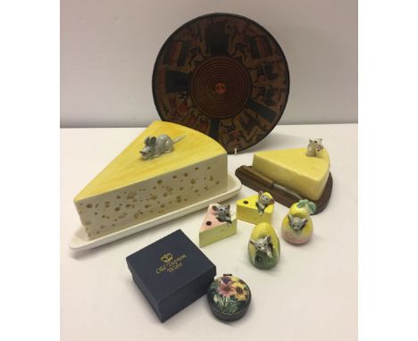 A mixed lot of ceramics to include boxed Tupton Ware trinket box and a painted wall plate by Freddy Mamani, a Bolivian Archit