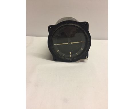 A British aircraft Artificial Horizon Indicator with War Dept arrow.