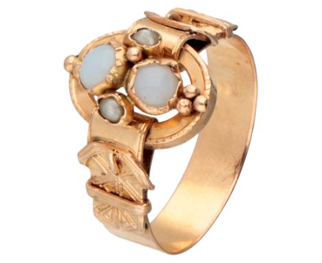 Set with four cabochon cut white opals with low fire. Hallmarks: 585 Dutch assay mark. In good condition. Ring size: 18.75mm 