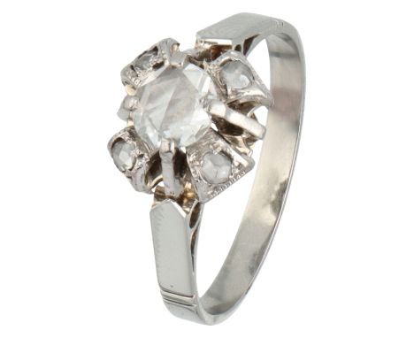 Set with five rose cut diamonds, one of which measures approx. 5.28 x 4.88 x 1.35 mm. In fair condition, central diamond has 