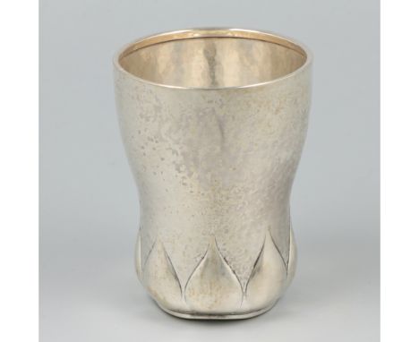 With hammered details and drop-shaped repoussé details. Germany, Pforzheim, Lutz &amp; Weiss, ca. 1920, hallmarks: moon, crow
