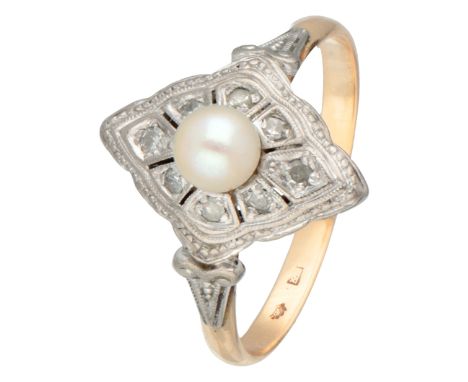 Set with 8 single cut diamonds of approx. 0.08 ct. and a cultivated pearl (diameter: 4.5 mm). In good condition. Hallmarks: 5