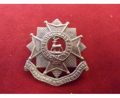 The Bedfordshire &amp; Hertfordshire Regiment (White-metal), two lugs. K&amp;K: 611