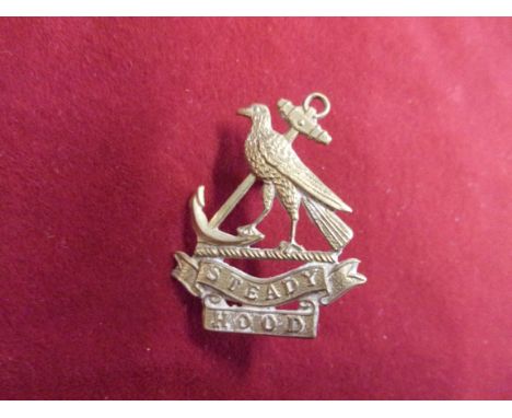 Hood Battalion Royal Naval Division WWI Cap Badge (Gilding-metal), two lugs. K&amp;K: 1165