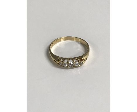 18CT 5 STONE DIAMOND RING