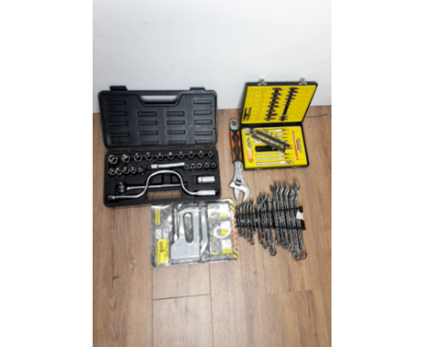 A WORKZONE STAPLE GUN TOGETHER WITH A RATCHET SET AND OTHER TOOLS