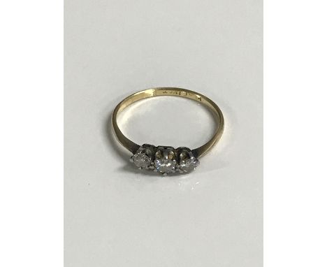 18CT 3 STONE DIAMOND RING (APPROX .3CT)