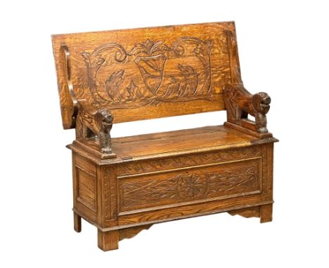 A 19th Century Victorian oak combination hall bench/hall table. Bench 101x43x101cm. Table 107x48x71cm.