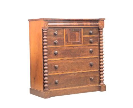 A large Victorian mahogany chest of drawers with bobbin turn columns. Circa 1860-1870. 123x59x130.5cm