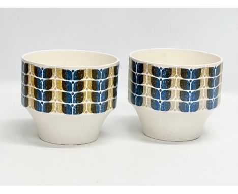 John Clappison For Hornsea. A pair of Mid Century pottery planters. Designed by John Clappison for Hornsea. 1960/1970. 15.5x1