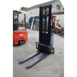 *Solid Hub Electric Pallet Stacker Model CBS10J