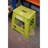 *Green Foldable Step