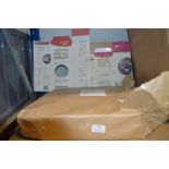 *Pack of 250 Everyday Beeswax Wrap Packs, and a Pack of Little ’uns Natural Beeswax Wrap Boxes