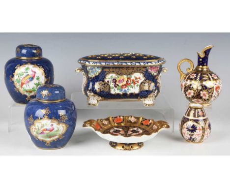 A Royal Crown Derby 1128 Japan pattern diminutive vase, dated 1904, red printed and painted factory marks to base, height 7cm