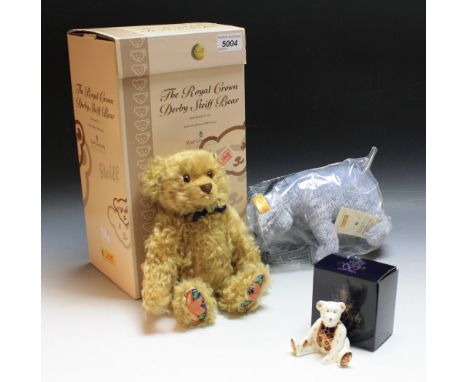 Steiff - a limited edition 'The Royal Crown Derby Bear', white ear tag, No 01626/2000, No 661464, dark blonde mohair, fully j