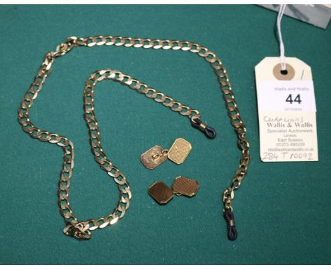 An impressive 9ct gold  hallmarked link chain. Weight 30g. VGC. Together with a pair if hallmarked 9ct gold gents cufflinks, 