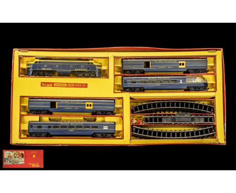 Tri-Ang Electric 00 Gauge Model Railways RS 14 Train Set with blue Trans-Continental diesel locomotive from 1974, with origin