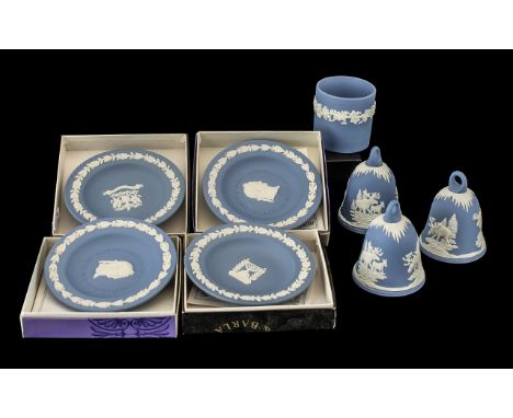 Wedgwood Blue Jasper 8 Assorted Items, comprising 3 x New Year's Bells with boxes; two x small boxed round dishes City of Che