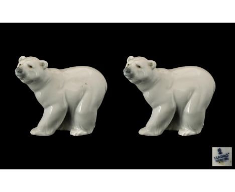 Lladro Pair of Porcelain Bear Figures - 'Polar Bears.' Attentive bears, model no. 1207. Issued 1972 - height 4 inches - 10 cm