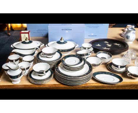 56 Piece Royal Doulton Carlyle Pattern H.5018 Dinner Service, comprising 8 dinner plates 10.5"; 12 x 8" plates; 8 soup bowls;