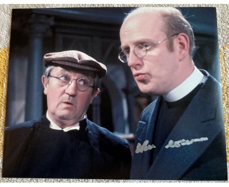 Dads Army Reverend Frank Williams signed 10 x 8 inch colour photo. Good Condition. All autographs come with a Certificate of 