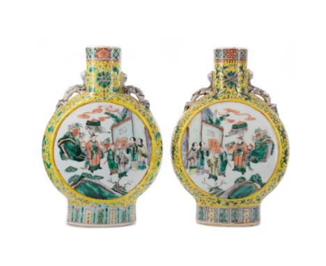 PAIR OF 19TH CETURY CHINESE FAMILLE JAUNE MOON FLASK VASES, each painted with a round panel depicting warrior figures and a f