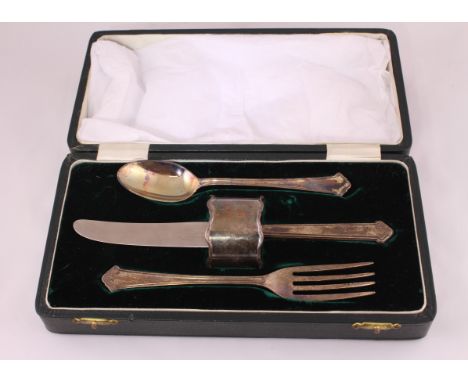A silver four piece cased christening set by Elkington & Co, H/M Birmingham 1959/61, gross approx weight 118gms