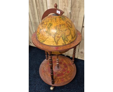 Vintage globe drinks cabinet. 